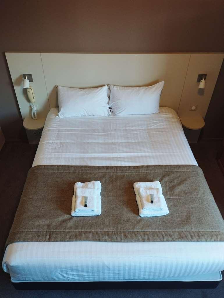 Brit Hotel Armor Guingamp Zimmer foto